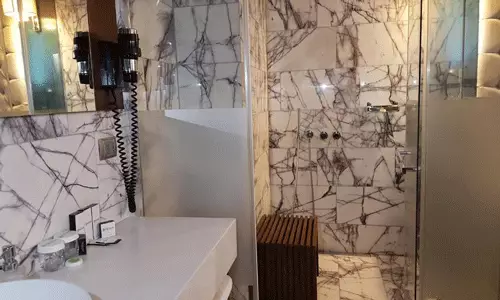 هتل رامادا انکور بای ویندهام ازمیر